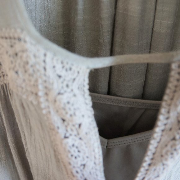 Apt. 9 Taupe Peasant Top Size S - Picture 6 of 7